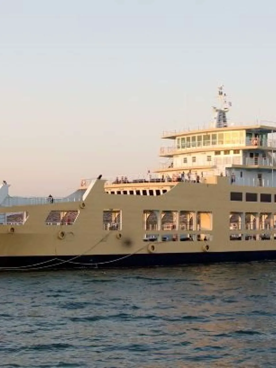 RO/PAX Double Ended Ferry 2017 – 107m Commercieel Vaartuig - Foto 1