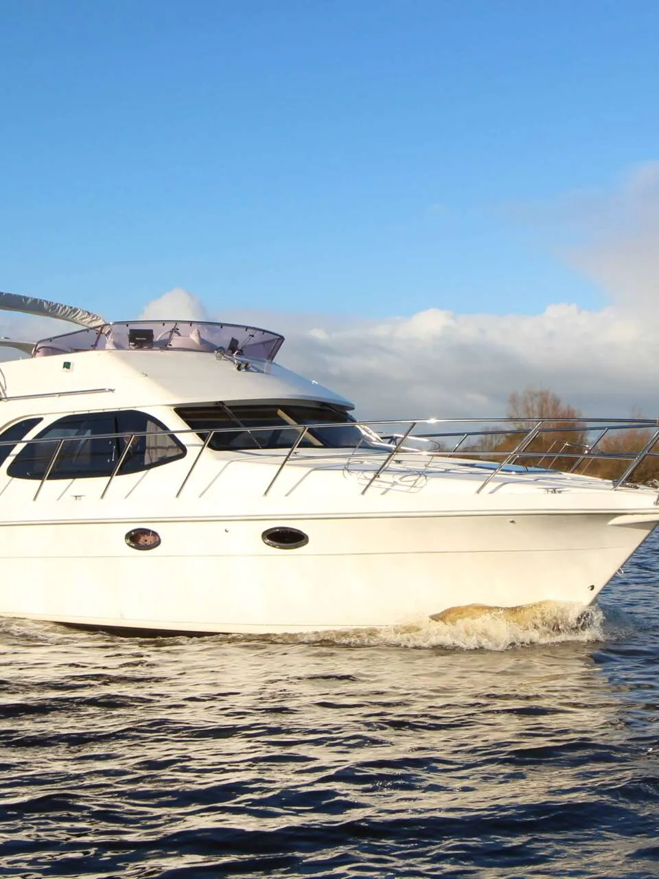 Galeon 380 Fly 2005 – Flybridge Motorjacht te Koop - Foto 1