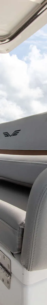 Beneteau Flyer 9 Spacedeck 2023 – 42 knopen met dubbele Honda's - Foto 14