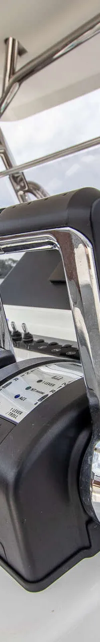 Beneteau Flyer 9 Spacedeck 2023 – 42 knopen met dubbele Honda's - Foto 20