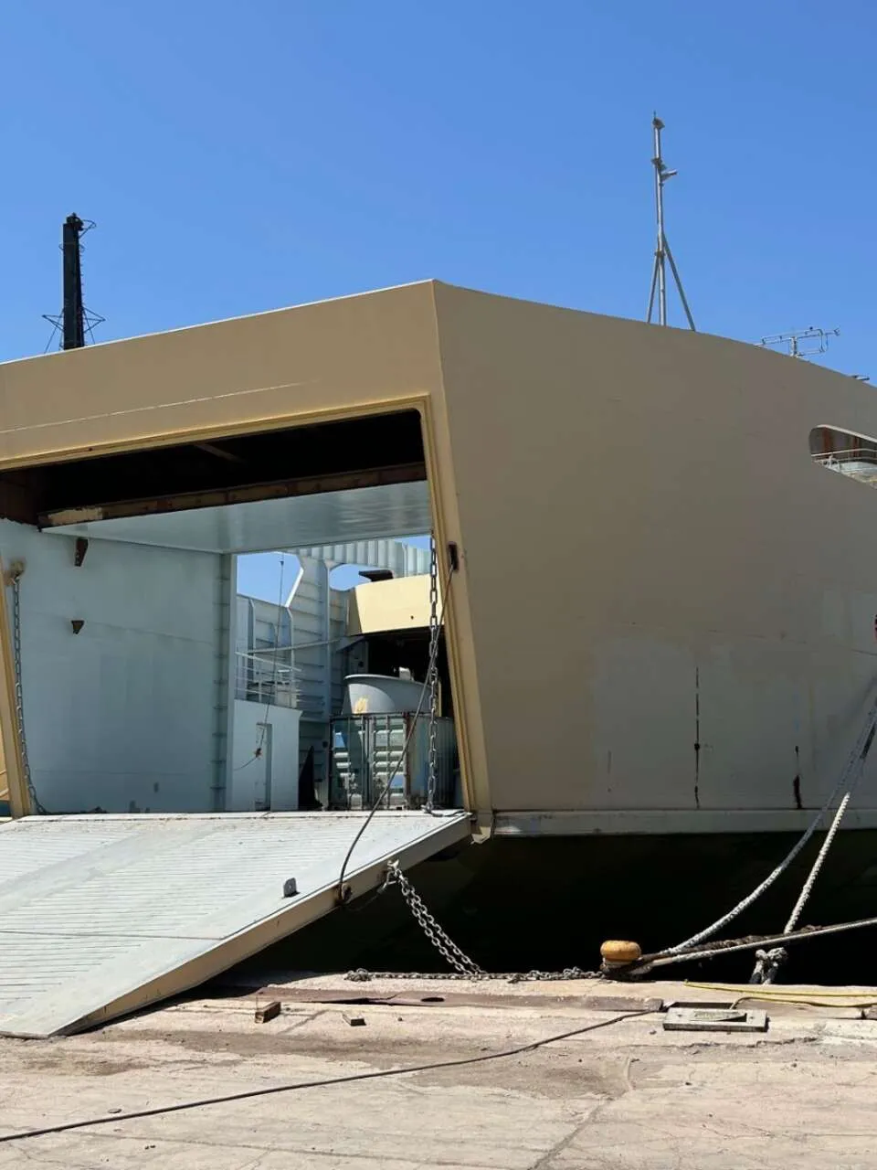 RO/PAX Double Ended Ferry 2018 – German Lloyd's Build 99.91m - Foto 3