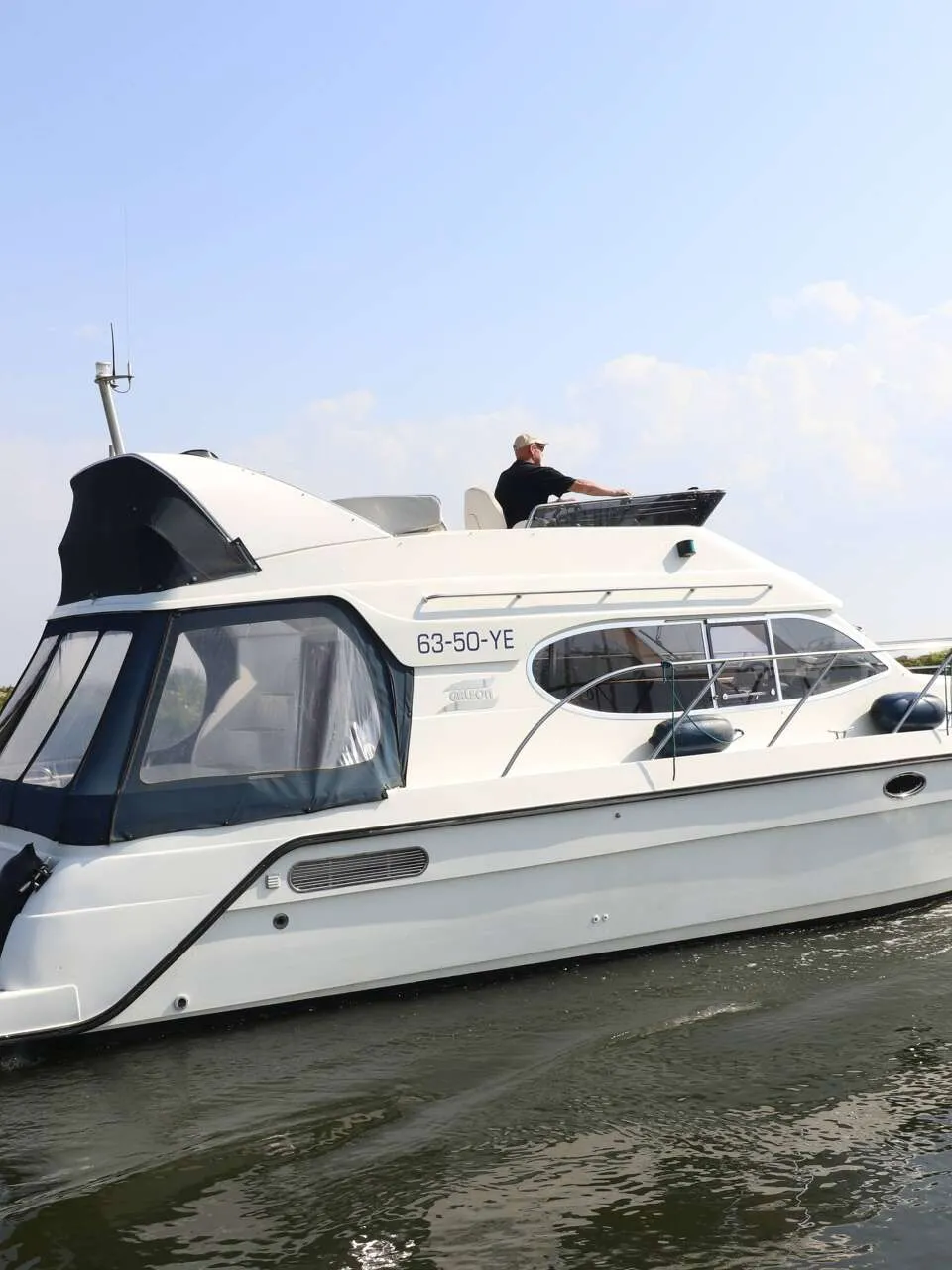 Galeon 380 Fly 2000 – Flybridge Motorjacht - Foto 2