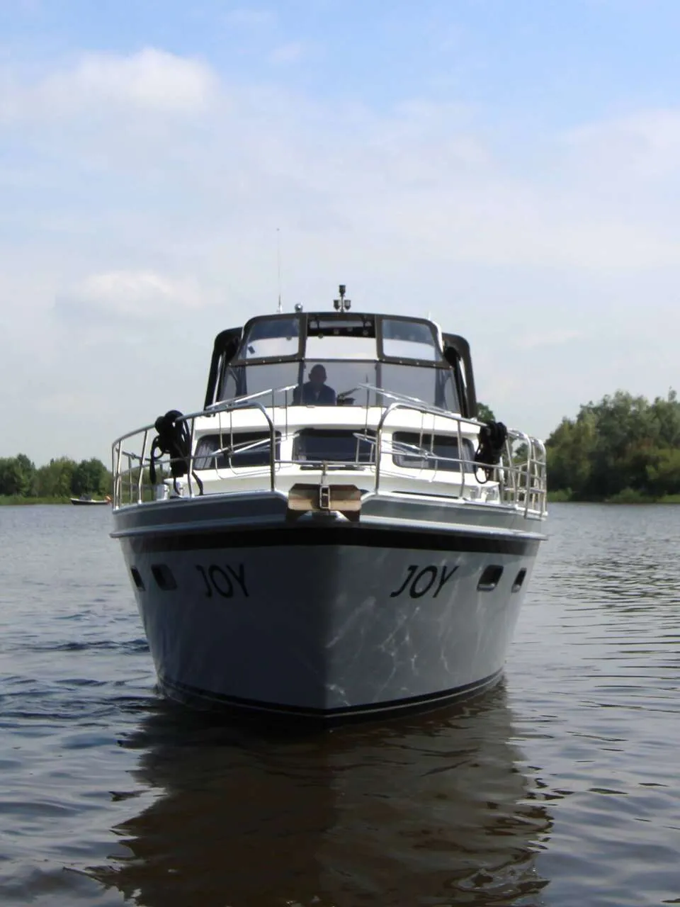 Valkkruiser 1350 Motorjacht (1999) – Staal, 8 Slaapplaatsen - Foto 2