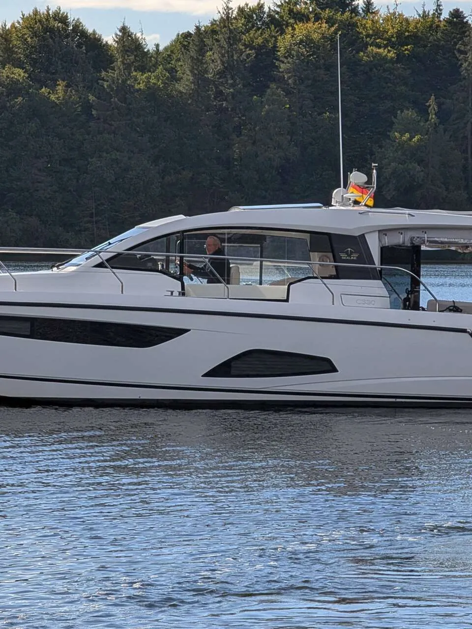 Sealine C330 2018 – Twin Volvo, Joystick Docking - Foto 2