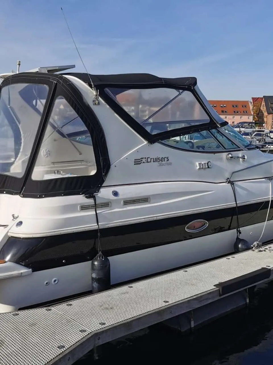 Cruisers Yachts 3075 Rogue 1996 – Dubbele 220 pk, 32 knopen snelheid - Foto 1