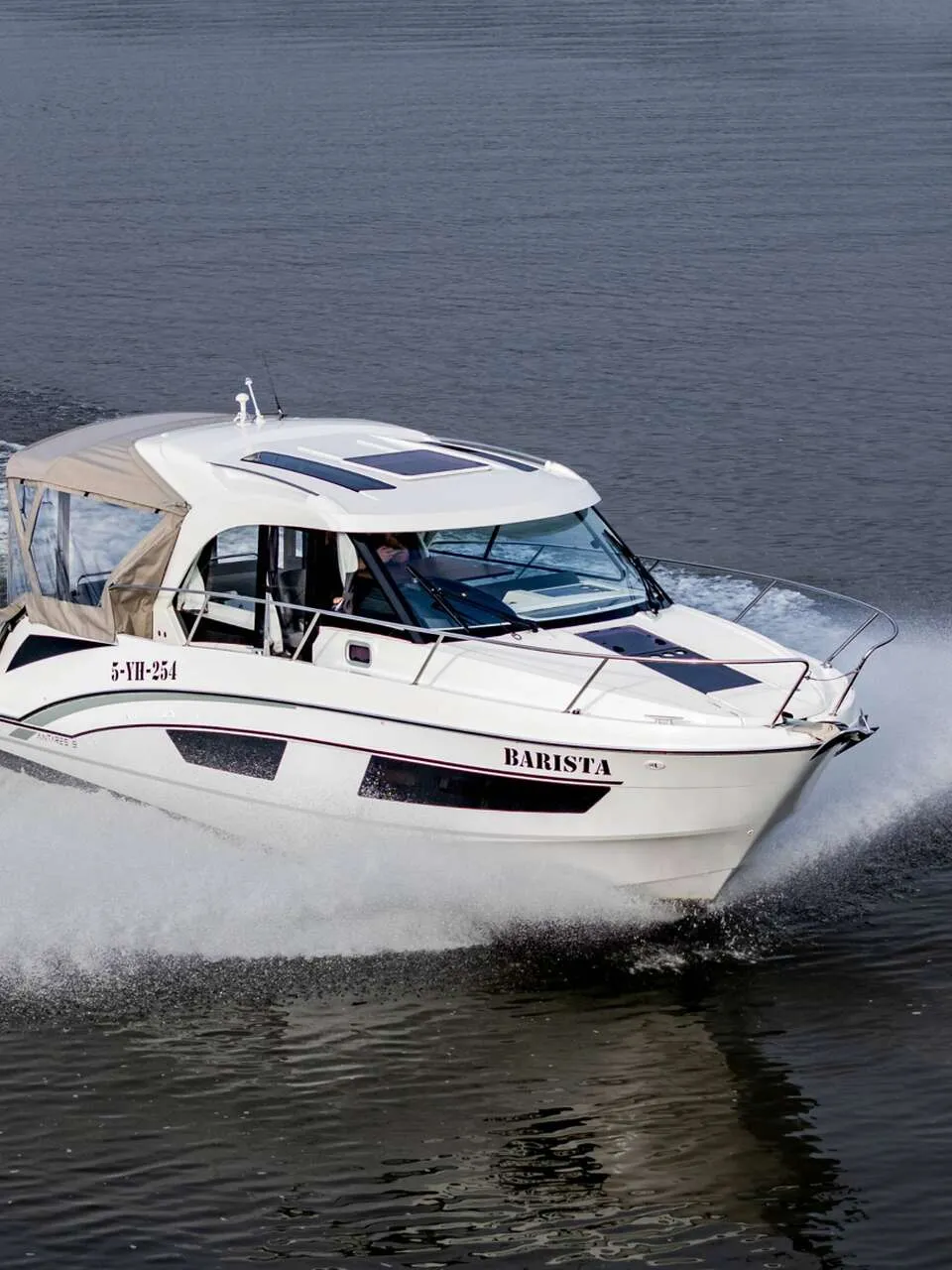 Beneteau Antares 9 2022 – Dubbele buitenboordmotor kustkruiser - Foto 1