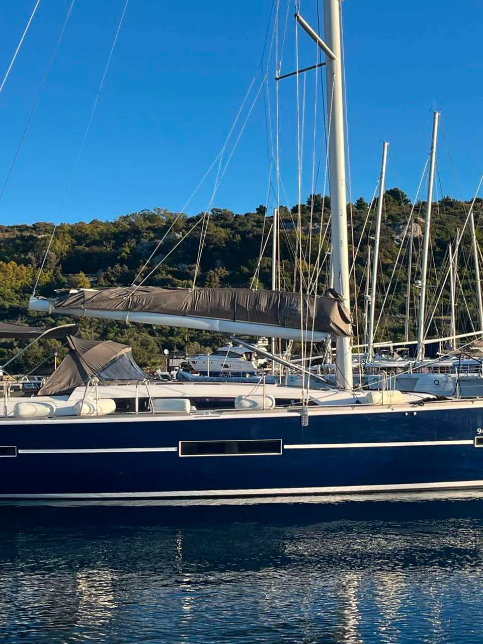 Dufour 520 Grand Large 2018 – 5-hutten Cruiser Klaar om te Zeilen - Foto 1