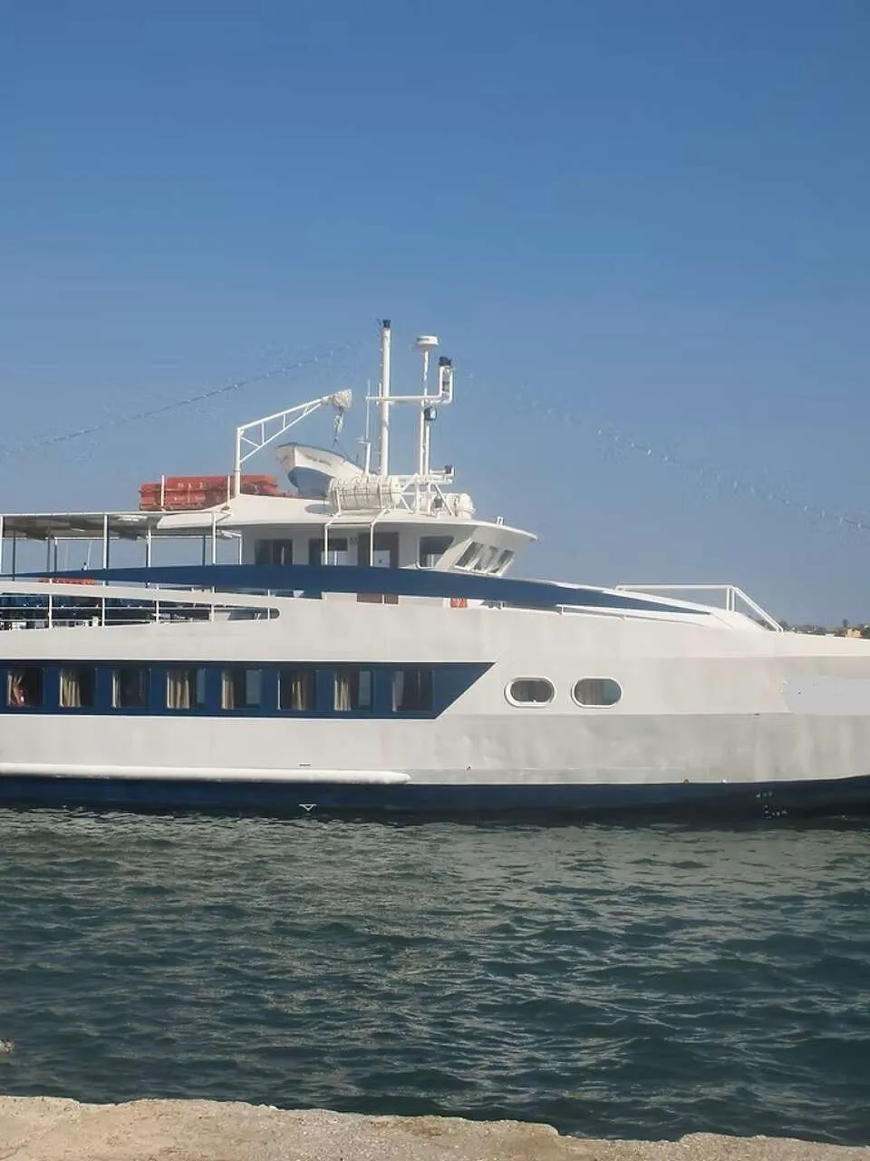 Day Passengers Ship 25 M - Foto 3