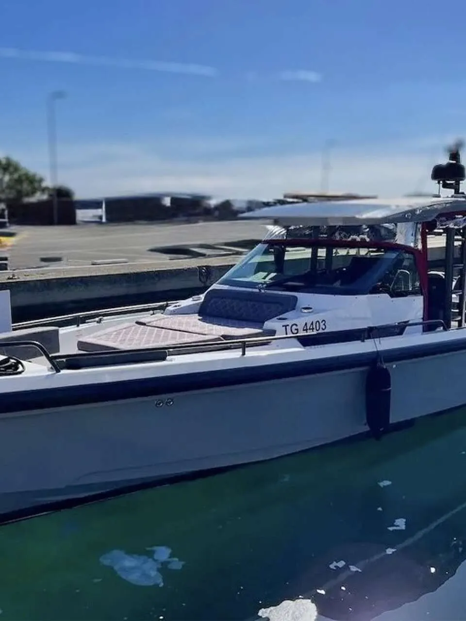 Axopar 37 Sun Top 2018 – 600pk Twin Outboard Performance - Foto 2
