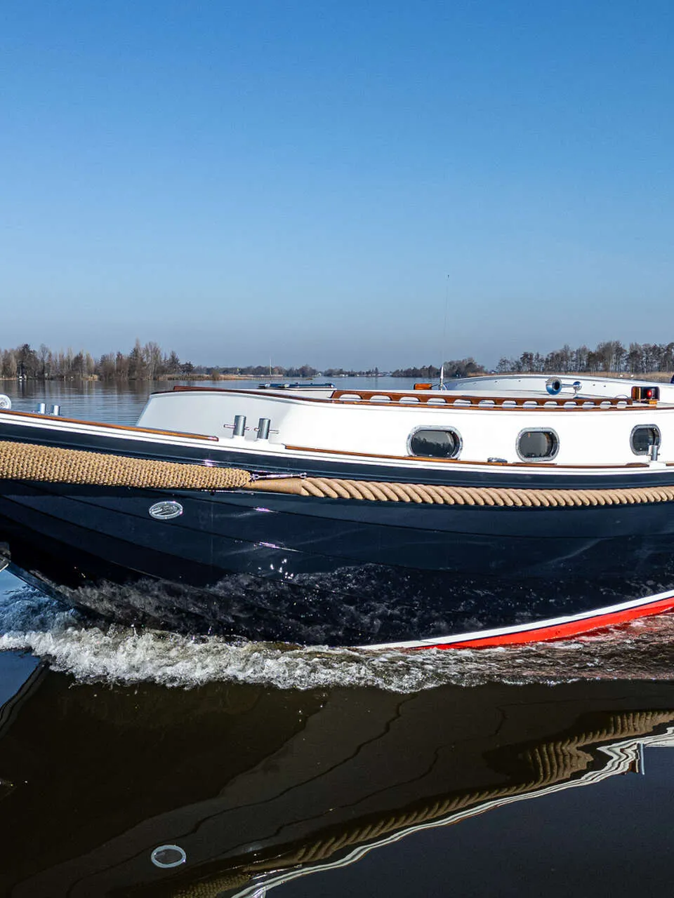 Rijnlandvlet 1300 OC Hybrid 2024 – zo goed als nieuw, 15 uur - Foto 3
