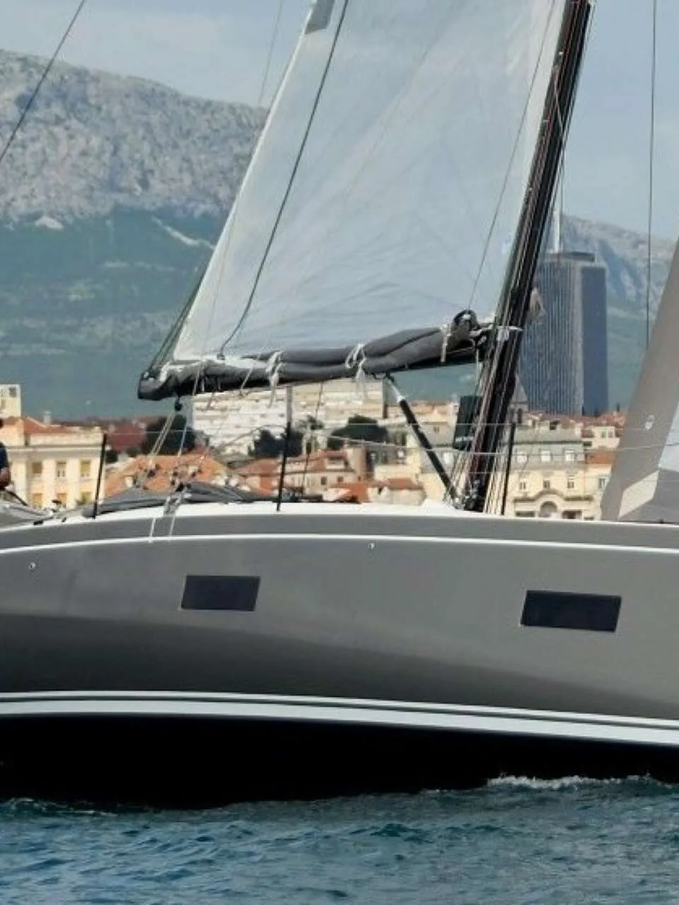 Beneteau First 44 2022 – Race-klare cruiser - Foto 1