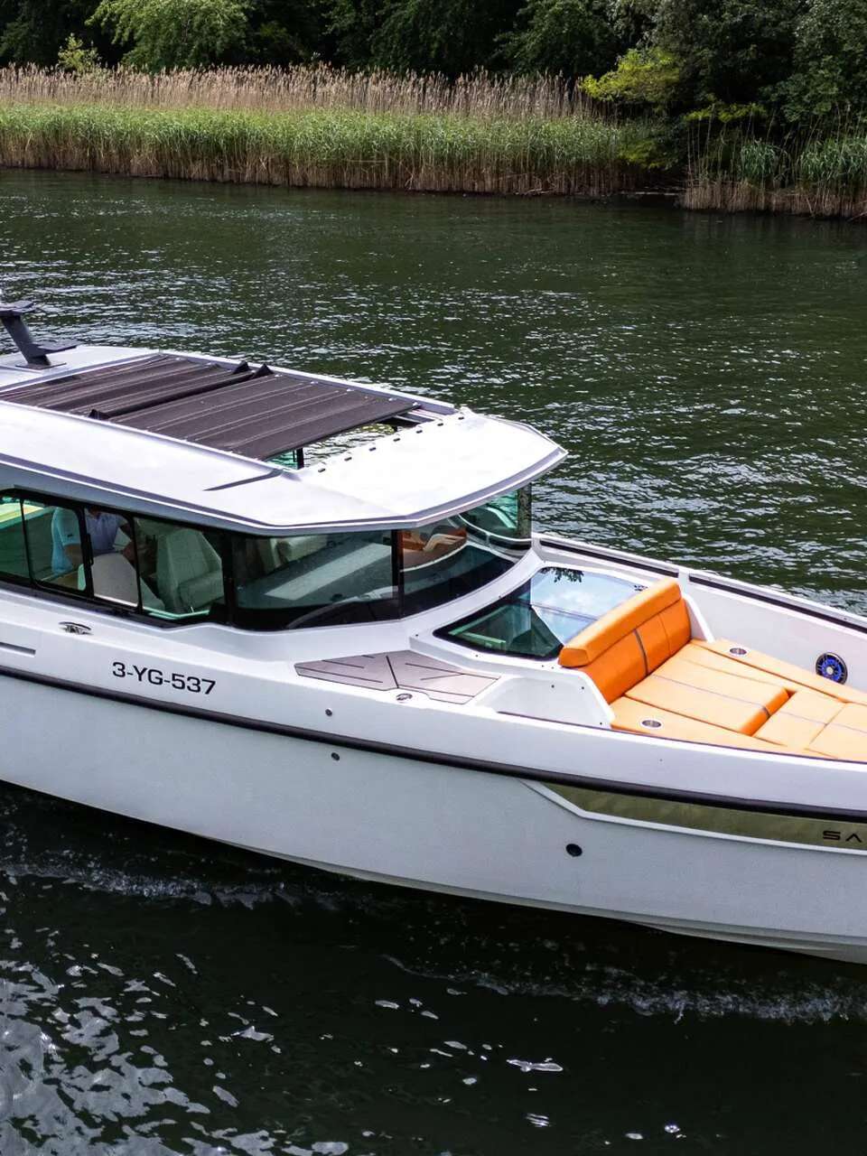 Saxdor 320 GTC 2022 – Twee 225pk buitenboordmotoren, 40 knopen - Foto 1