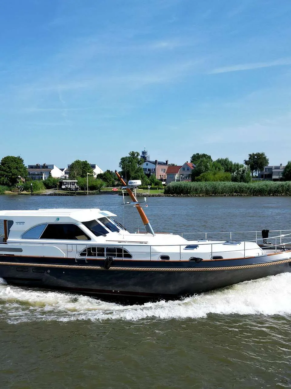Linssen 450 Range Cruiser Sedan 2012 – Twin Steyr diesels - Foto 1