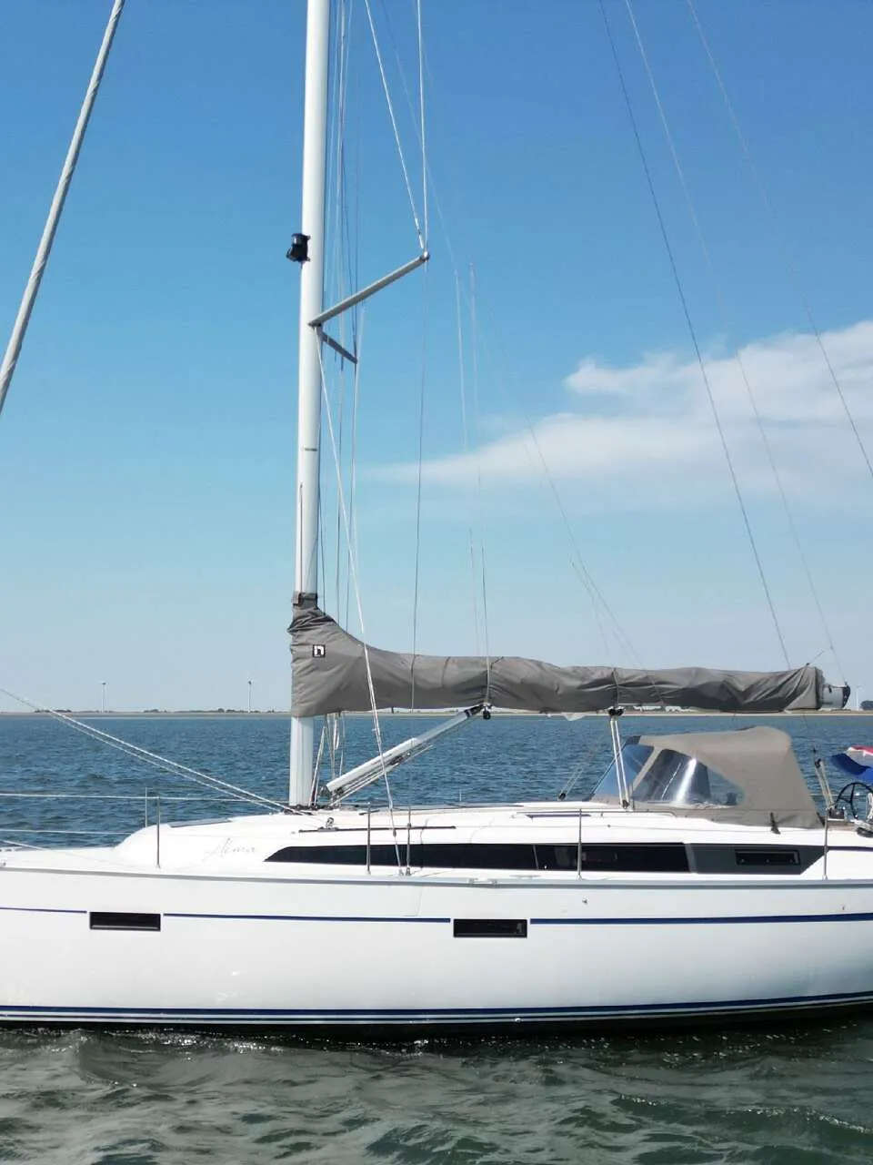 Bavaria 37 Cruiser 2024 – Moderne Cruiser Klaar om te Zeilen - Foto 2