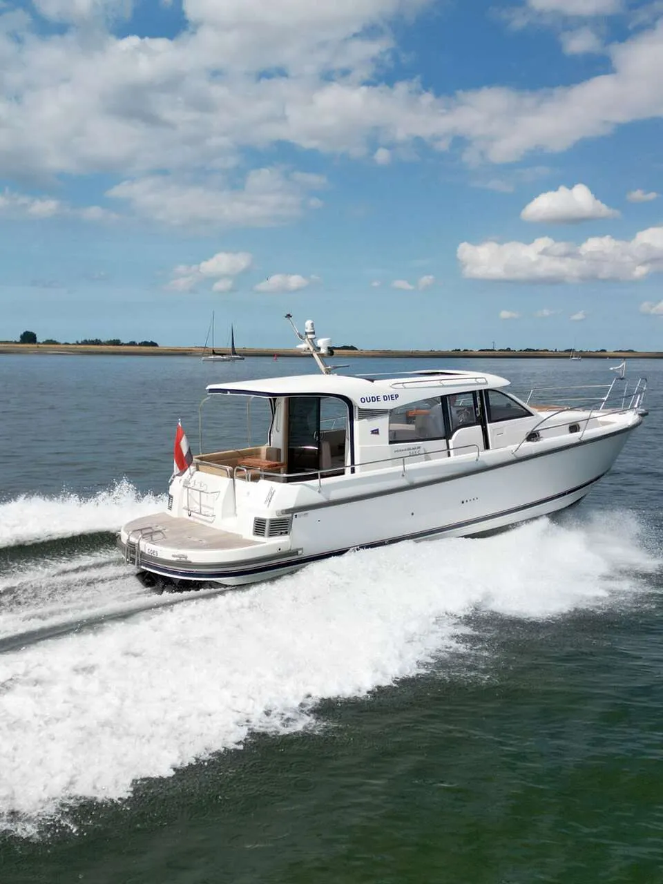 Nimbus 365 Coupe 2020 – Scandinavisch Motorjacht - Foto 2