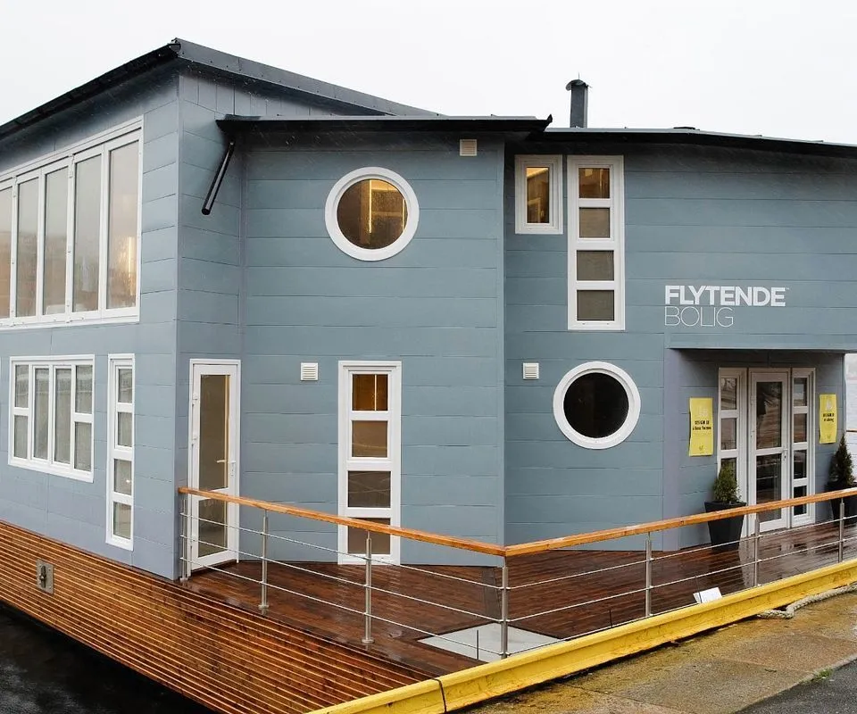 Grey Floating House 2015 – drijvend eiland met 200m² woonoppervlak - Foto 1