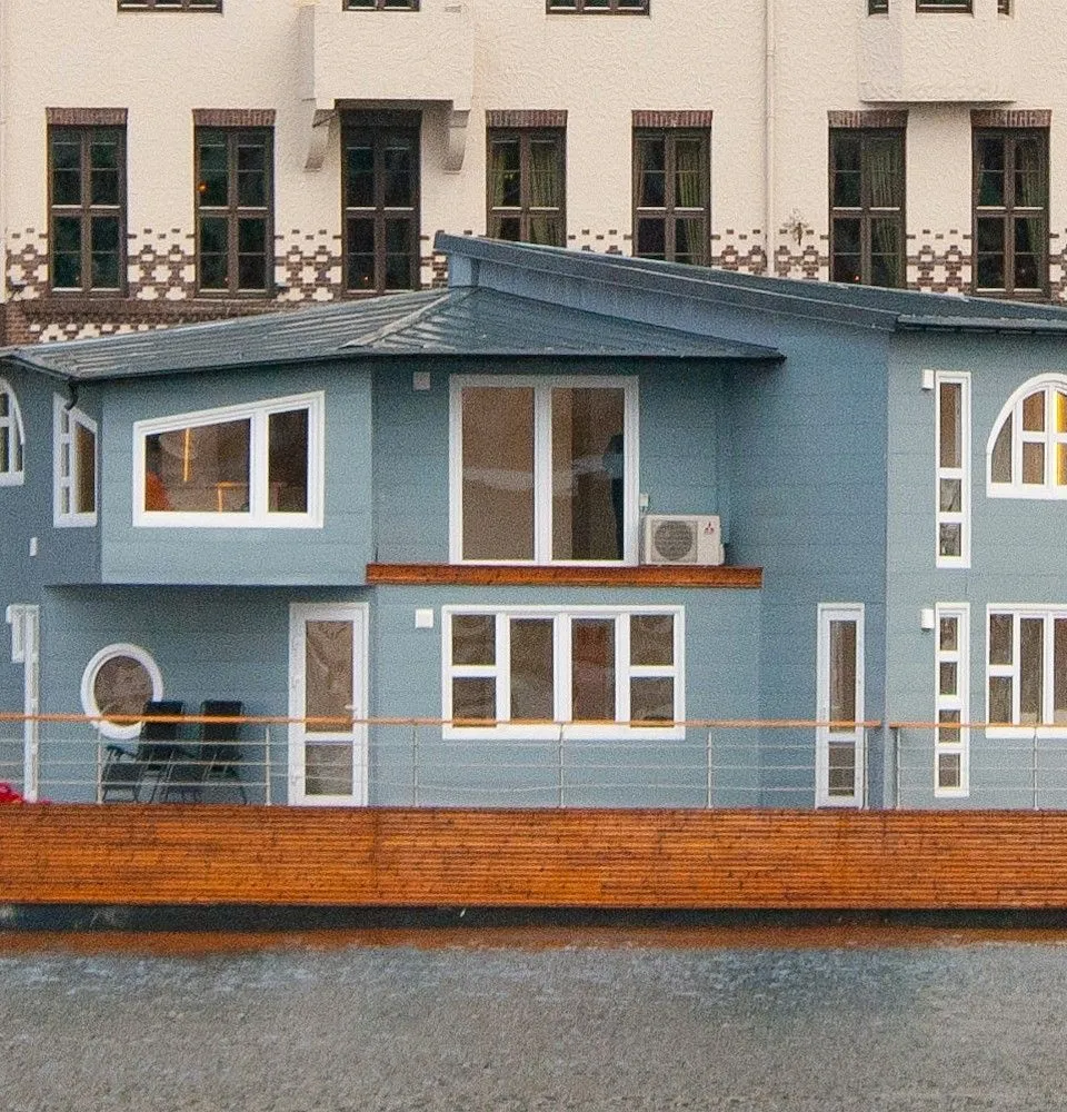 Grey Floating House 2015 – drijvend eiland met 200m² woonoppervlak - Foto 3