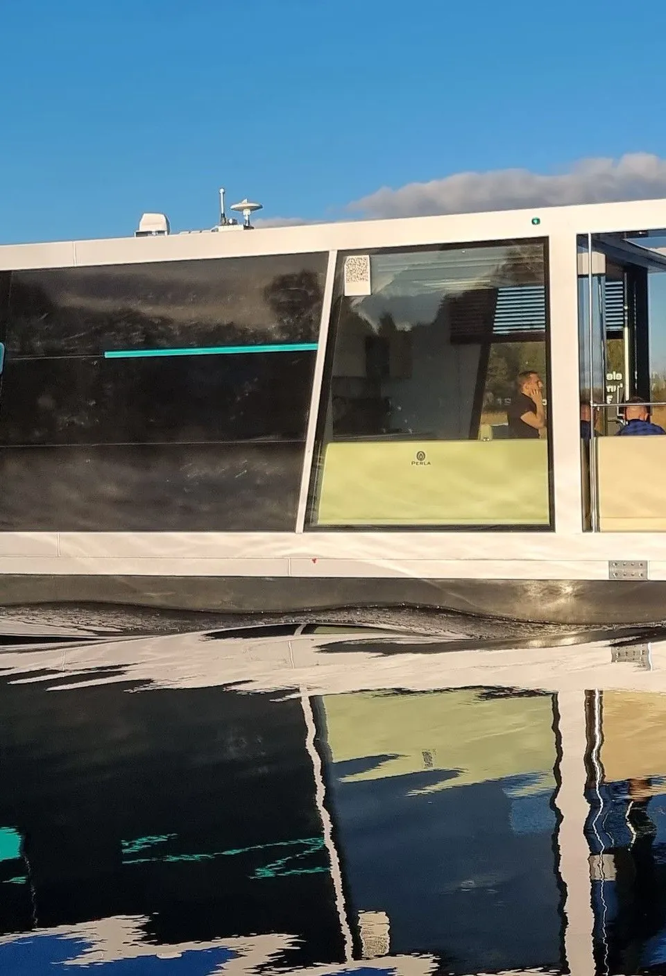 Perla E-vision 42 2025 – Aluminium elektrische houseboat - Foto 3