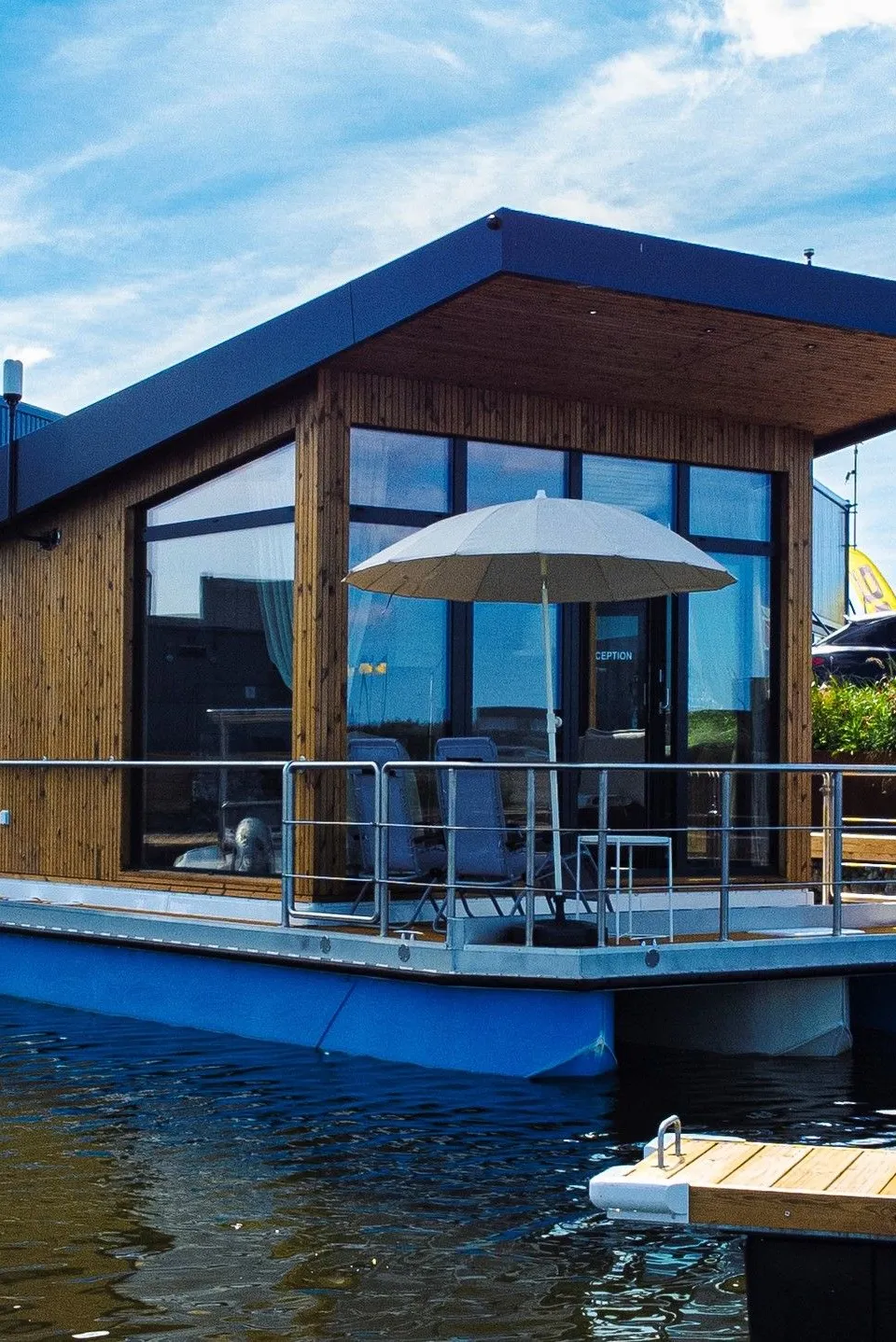 Twin Butterfly Houseboat 2026 – Zelfvarende woonboot nieuwbouw - Foto 1