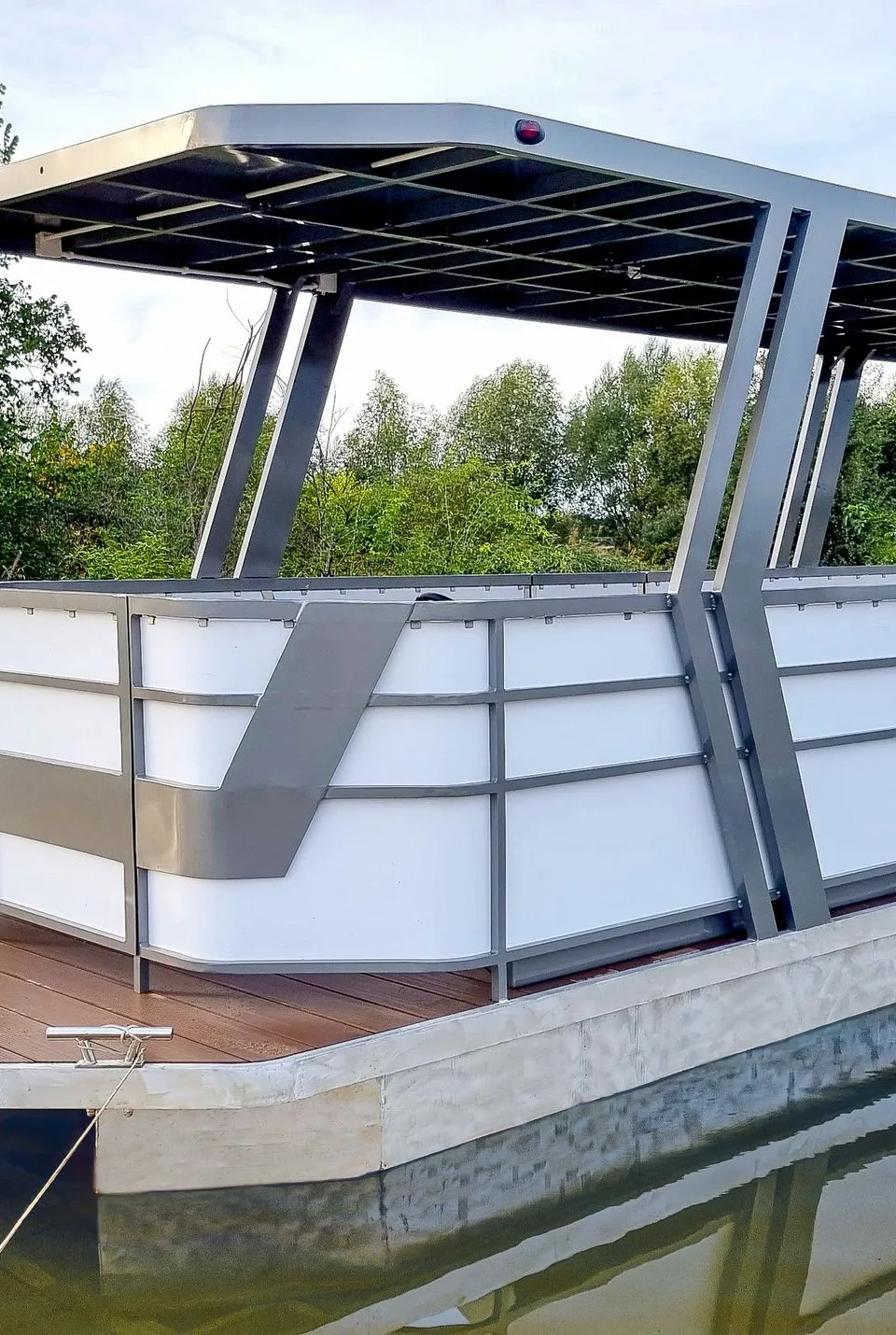 Perla Citizen Watertram 2023 – elektrisch vaarklaar voor 12 personen - Foto 1