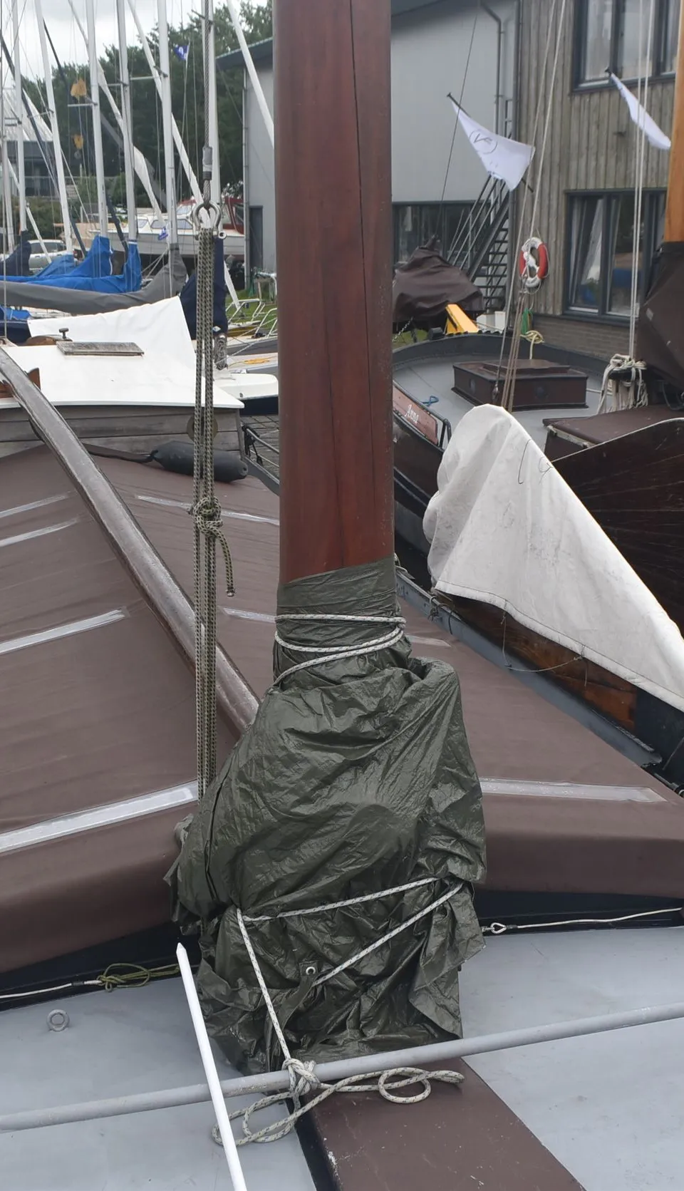 Skutsje 14.58 1902 – Gerestaureerd traditioneel zeilschip - Foto 3
