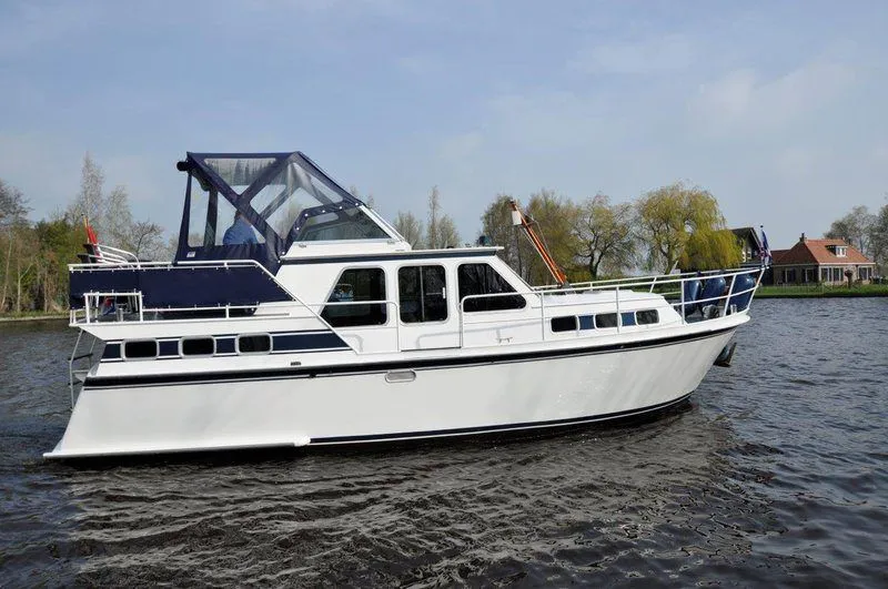 Aquanaut 1000 AK 1998 – stalen verdrijver met ruime indeling - Foto 1