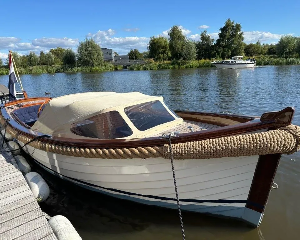 Victoria Sloep 720 uit 2004 – Klassieke spiegelsloep met 19pk Volvo - Foto 3