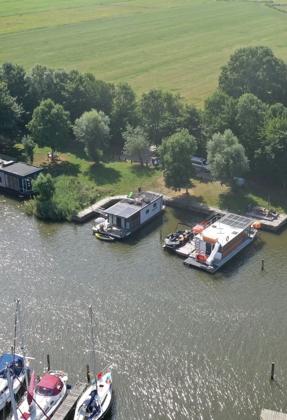 La Mare Houseboat 2013 – Elektrisch varen met ligplaats Warns - Foto 3