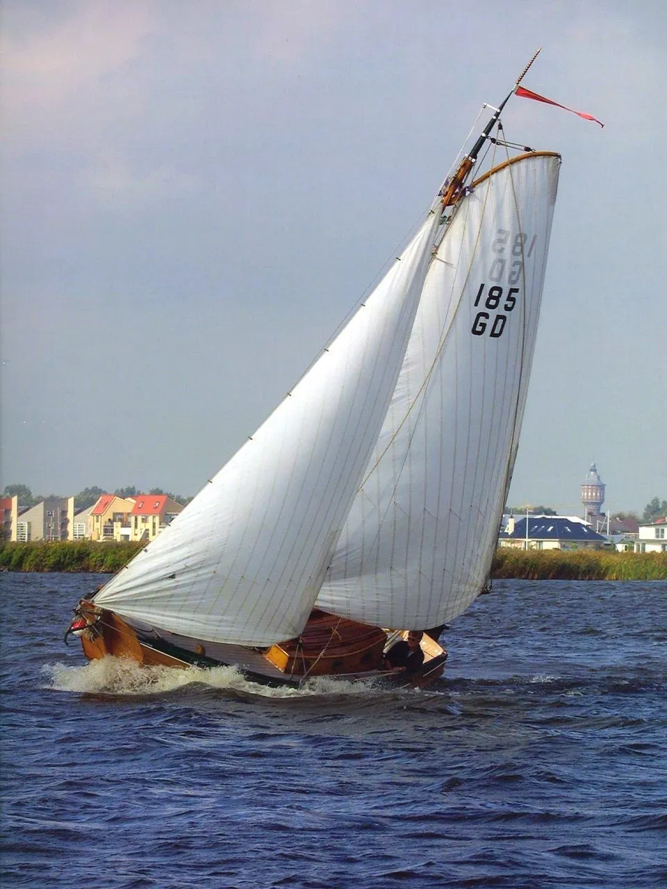 Van Der Meulen Kajuitzeilschouw 1972 – Eikenhouten schouw 8m - Foto 1