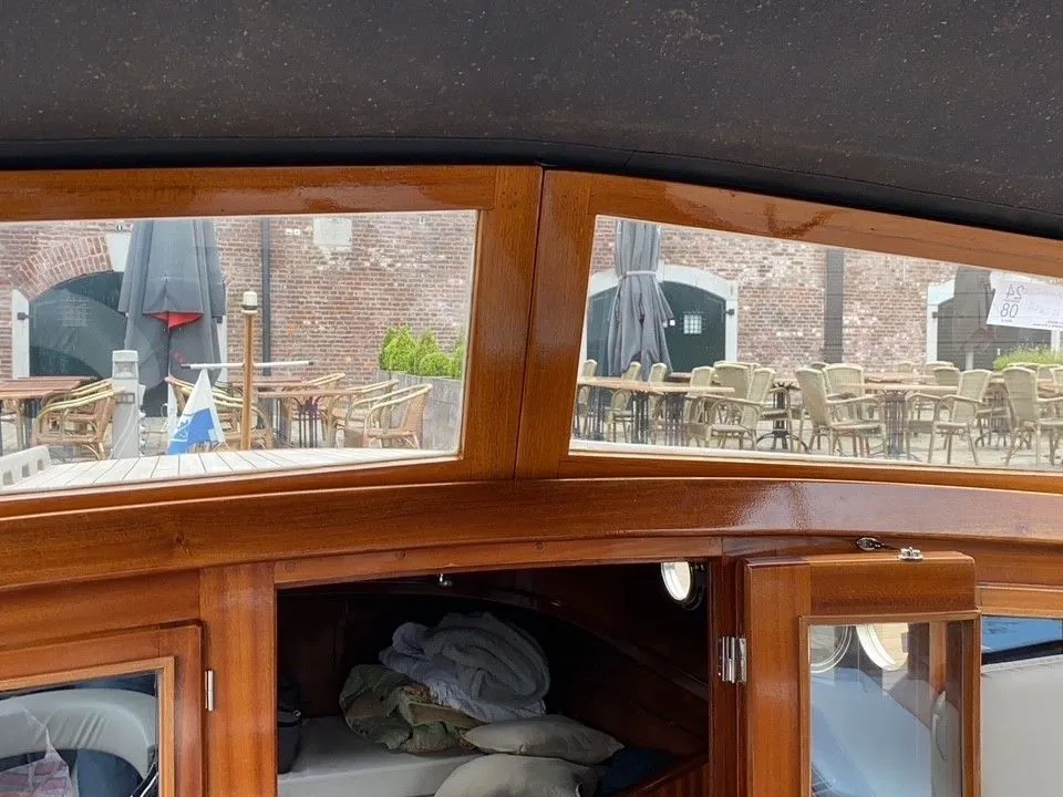 Kajuitsloep 8.10m 2005 – houten motorboot met twee hutten - Foto 3