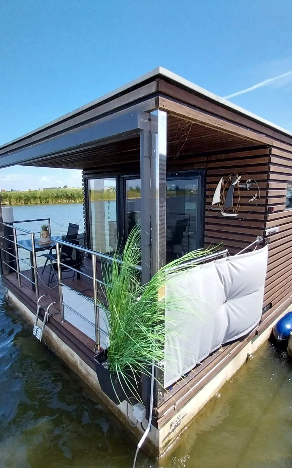 HT4 Houseboat 2019 – Betonnen woonboot met vaste ligplaats - Foto 2