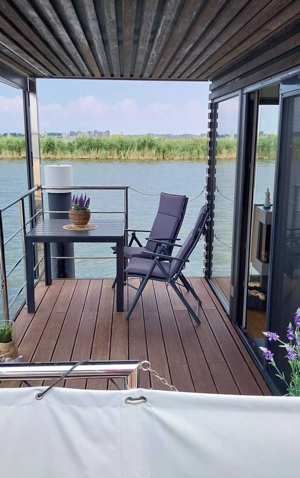 HT4 Houseboat 2019 – Betonnen woonboot met vaste ligplaats - Foto 3