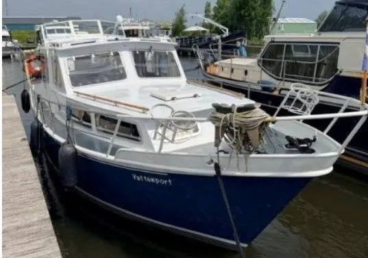 Boorncruiser 1100 AK 1980 – Stalen reismotor met vijf hutten - Foto 1