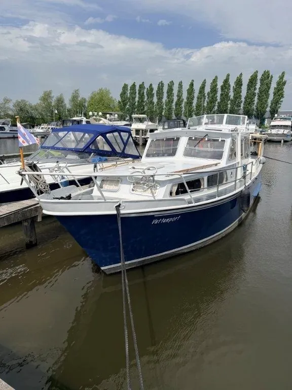 Boorncruiser 1100 AK 1980 – Stalen reismotor met vijf hutten - Foto 3