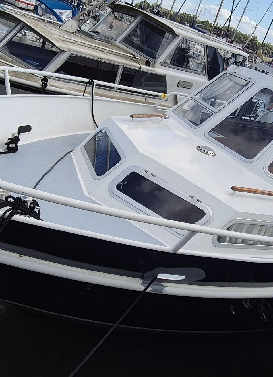Beachcraft 10.5 AK 1978 – flybridge motorboot te koop - Foto 3