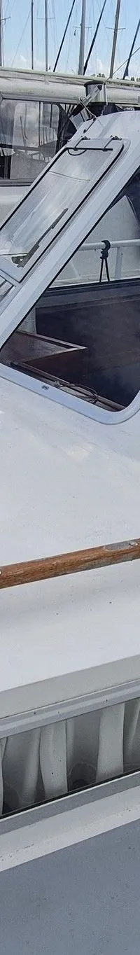 Beachcraft 10.5 AK 1978 – flybridge motorboot te koop - Foto 8