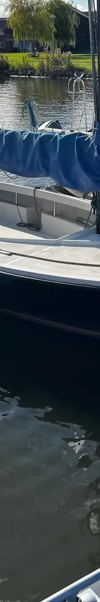 Geuzenvalk 670 (2005) – open zeilboot met nieuwe motor - Foto 1