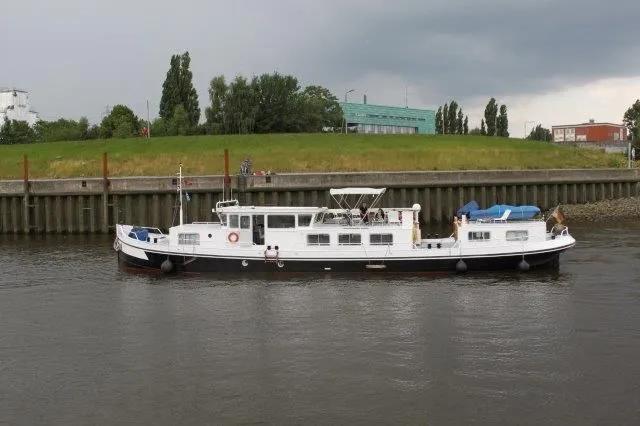 Motorschip Victor 1928 – stalen 25m woonschip - Foto 1