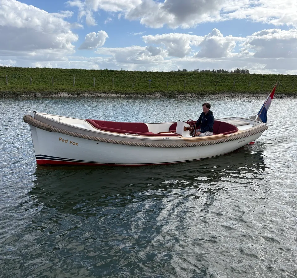 Makma Admiraalsloep 2000 – Klassiek design met Yanmar diesel - Foto 1