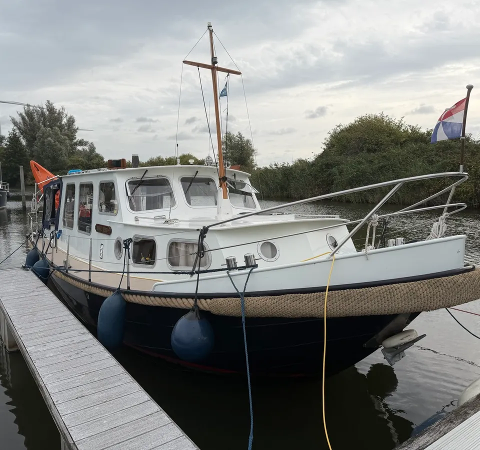 Gillissen 1000 Vlet 1979 – stalen motorjacht Vetus diesel - Foto 2