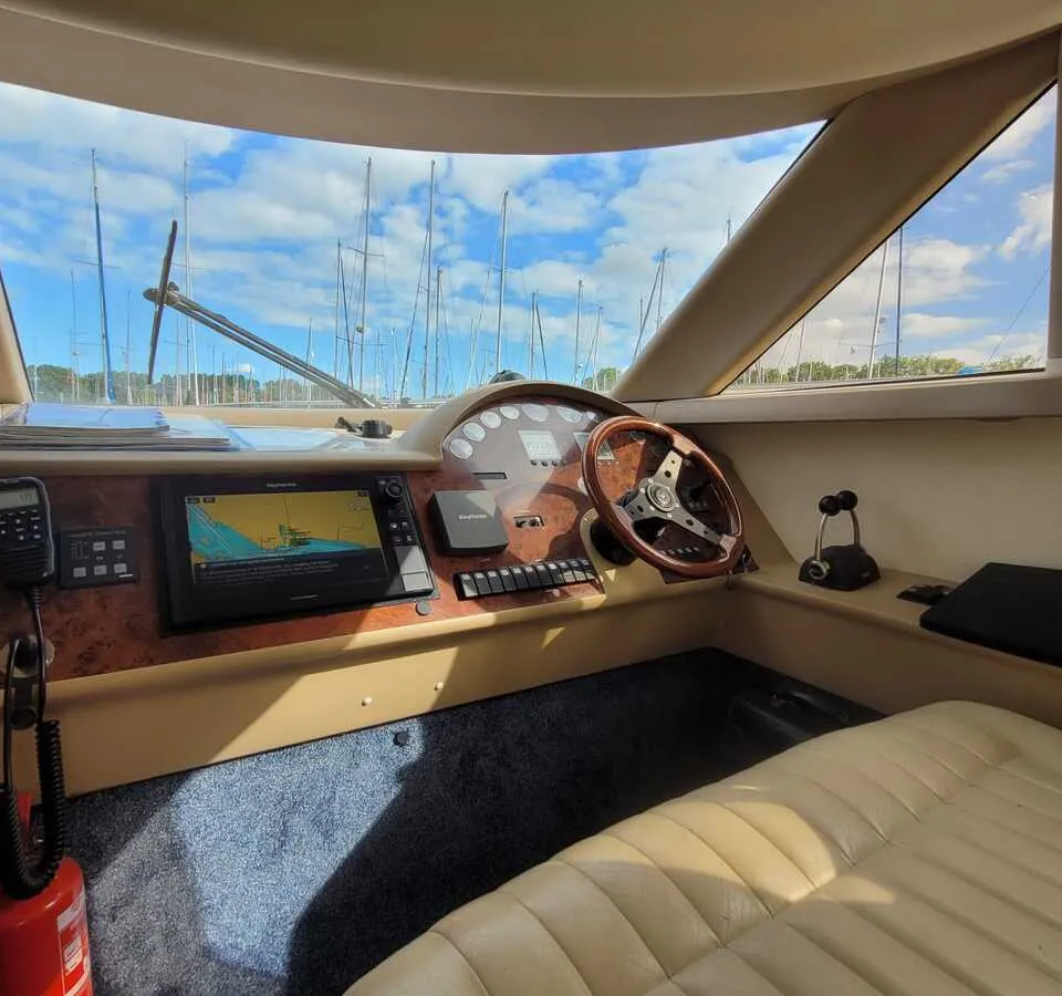 Princess 38 Flybridge 2000 – gedocumenteerd met BTW betaald - Foto 3
