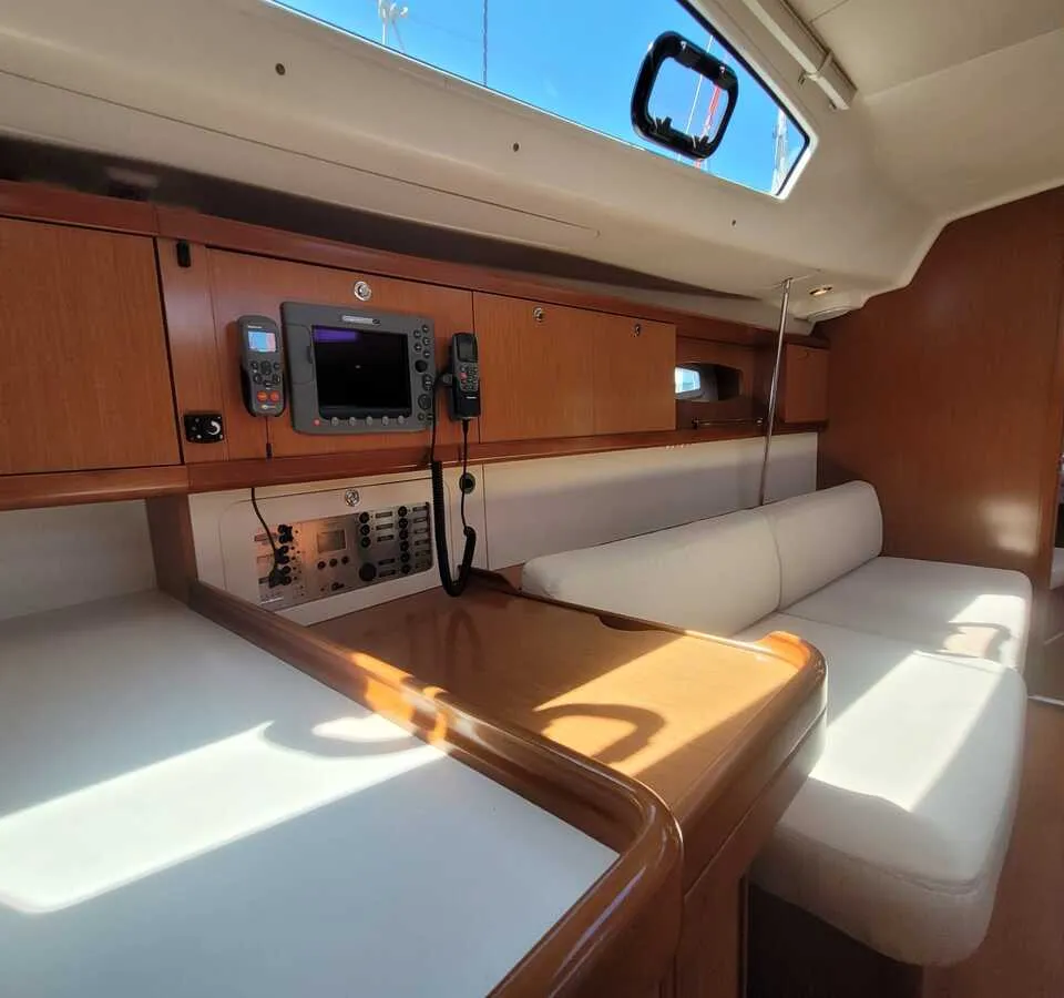 Beneteau Oceanis 43 2007 – Gereed voor blauwe tochten - Foto 3