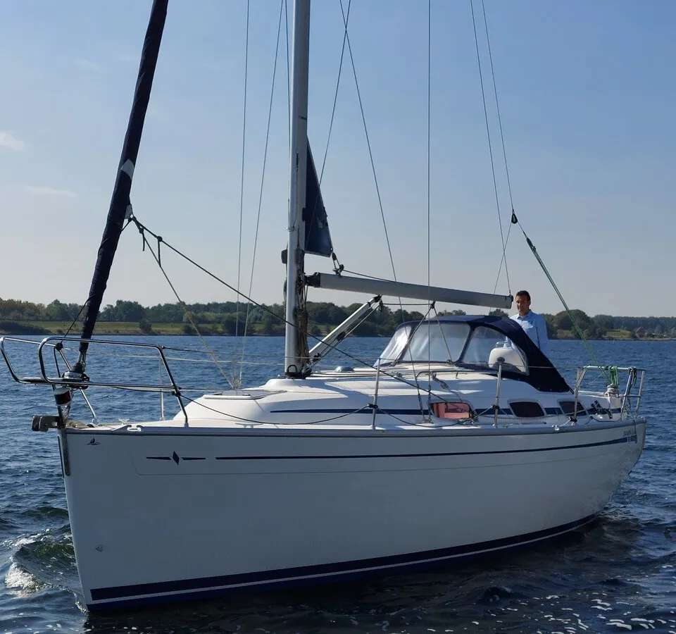 Bavaria 30 Cruiser 2006 – vaarklaar met complete inventaris - Foto 1