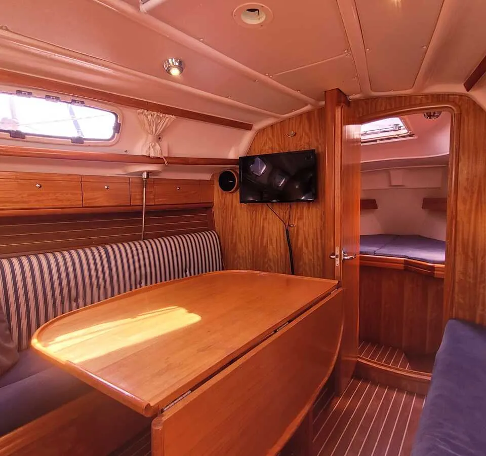 Bavaria 30 Cruiser 2006 – vaarklaar met complete inventaris - Foto 3