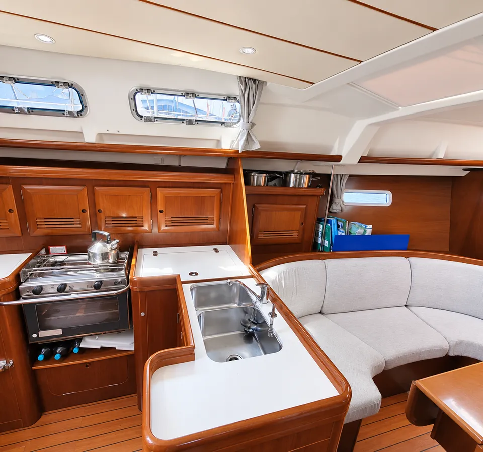 Beneteau Oceanis 373 Clipper - Foto 3