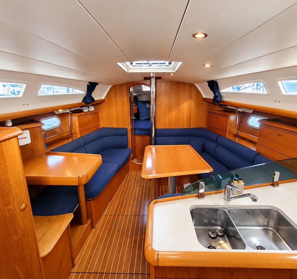 Jeanneau Sun Odyssey 37 - Foto 2