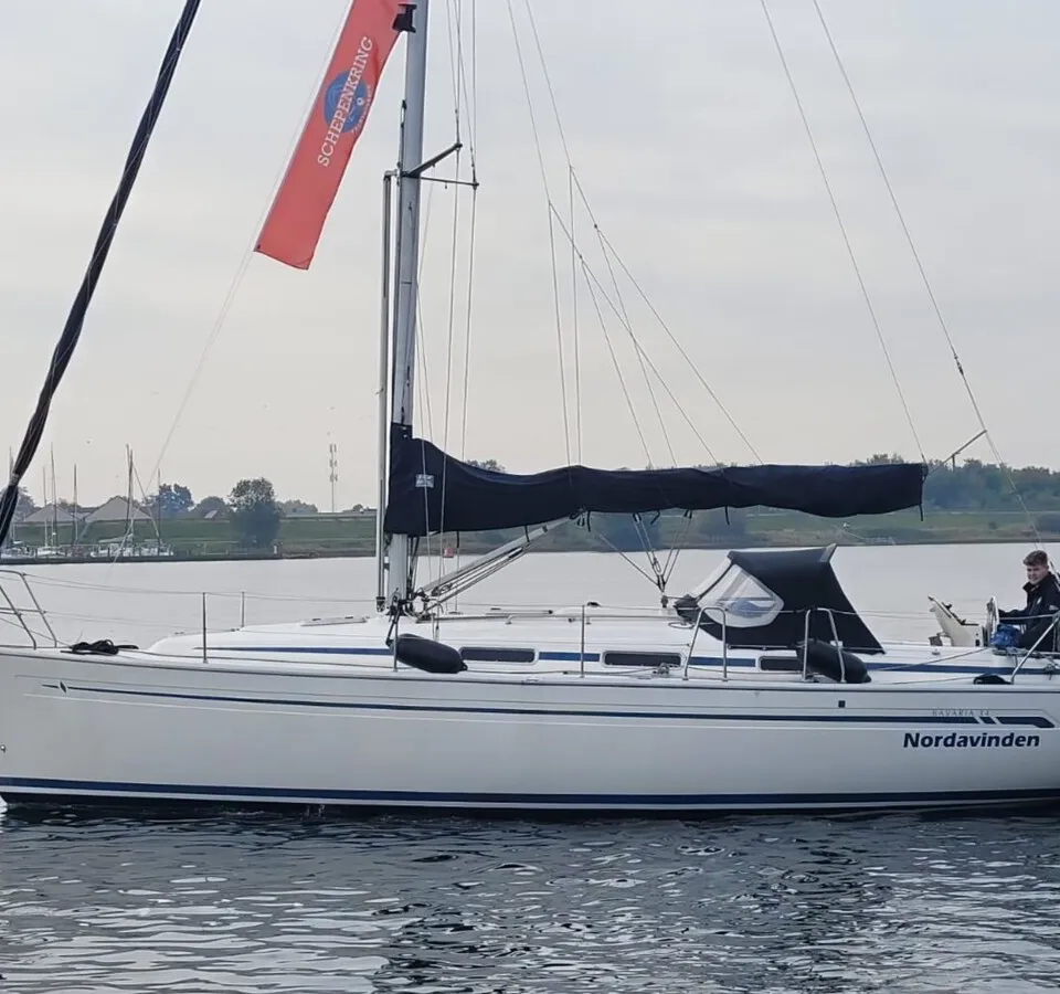 Bavaria 34-2 2000 – Instapklaar zeiljacht met J&J Design-lijn - Foto 1