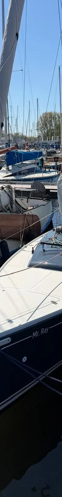 Pointer 22 (2022) – sportieve daysailer met hefkiel - Foto 1