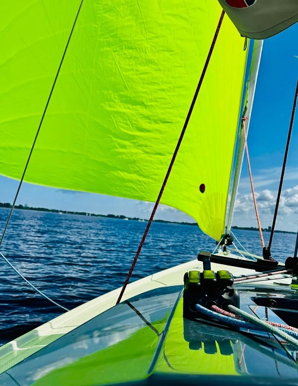 Pointer 22 (2022) – sportieve daysailer met hefkiel - Foto 3