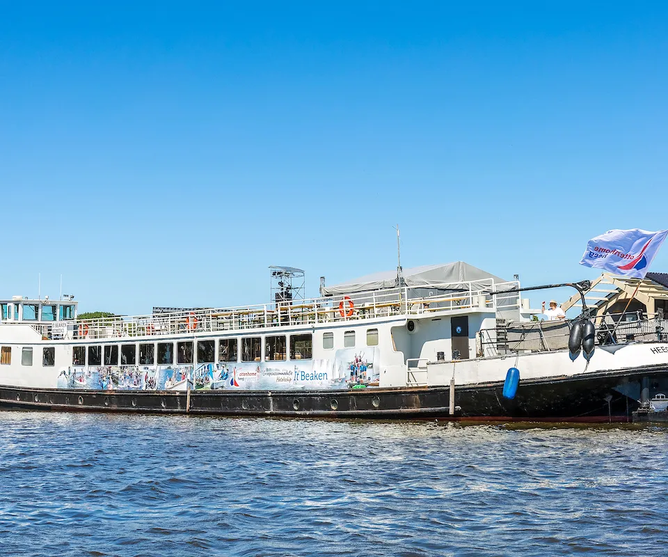 Hotelschip It Beaken 1902 – accommodatieschip Friesland - Foto 2